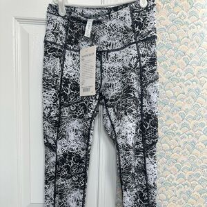 Brand new Lululemon leggings with tags!